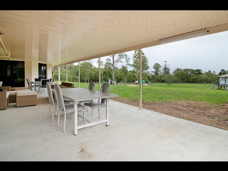 176 Bluff Road, Cedar Vale QLD 4285