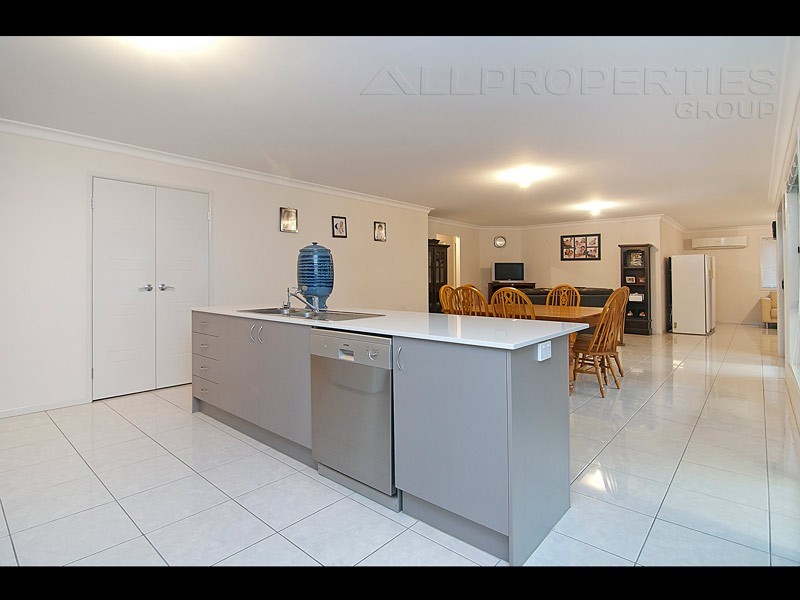 45 Jarvis Road, Waterford QLD 4133