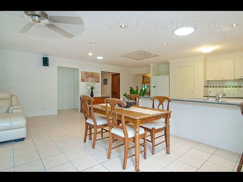 56 Gibraltar Cct, Parkinson QLD 4115