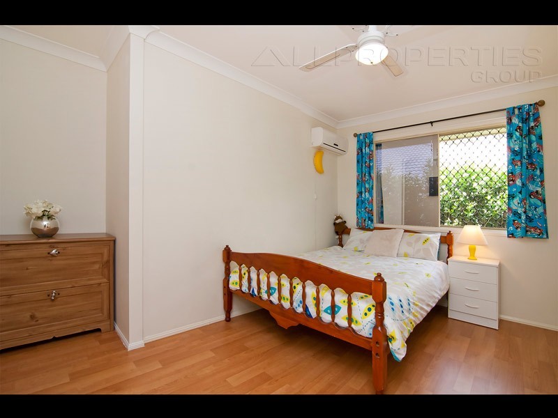 56 Gibraltar Cct, Parkinson QLD 4115