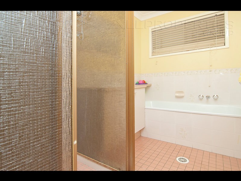 38 Awoonga Street, Marsden QLD 4132