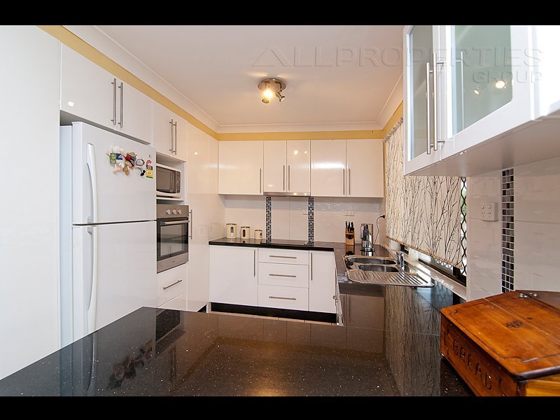 38 Awoonga Street, Marsden QLD 4132