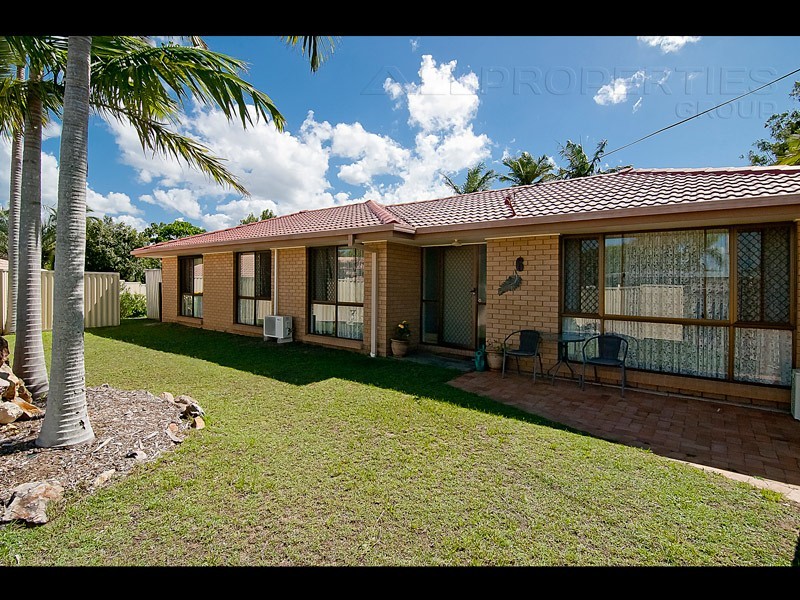 6 CYDONIA CT, Regents Park QLD 4118