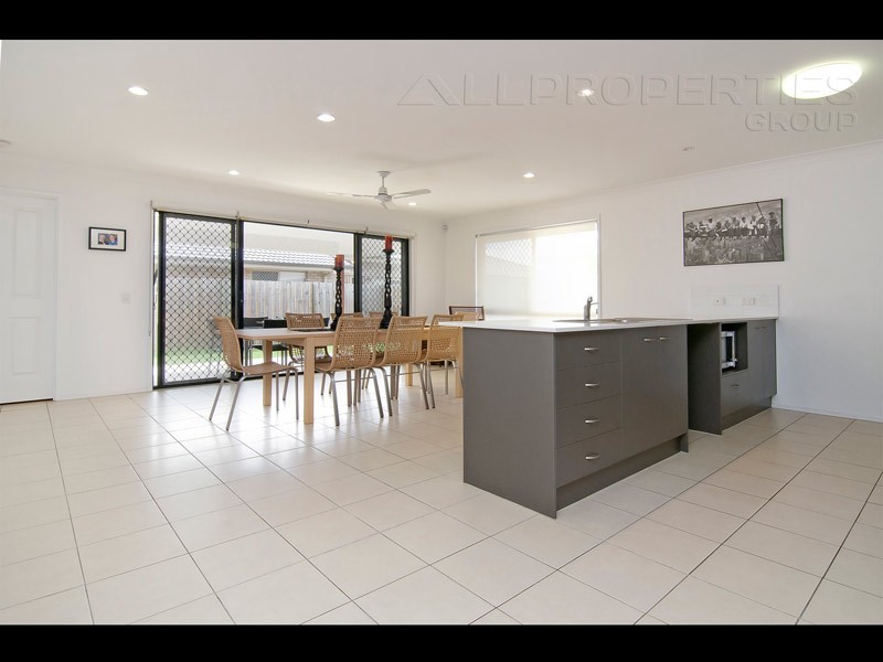 5 Fairweather Street, Berrinba QLD 4117