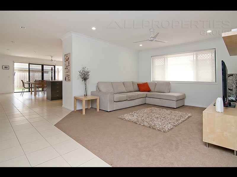 5 Fairweather Street, Berrinba QLD 4117