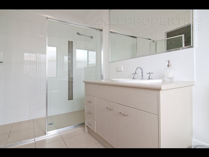 5 Fairweather Street, Berrinba QLD 4117