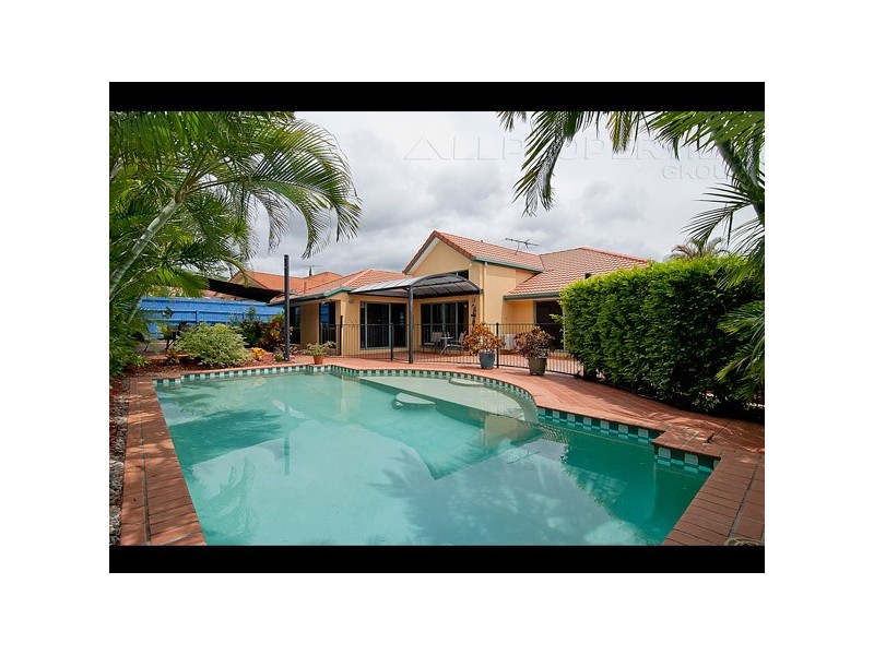 102 Lake Eyre Cres, Parkinson QLD 4115