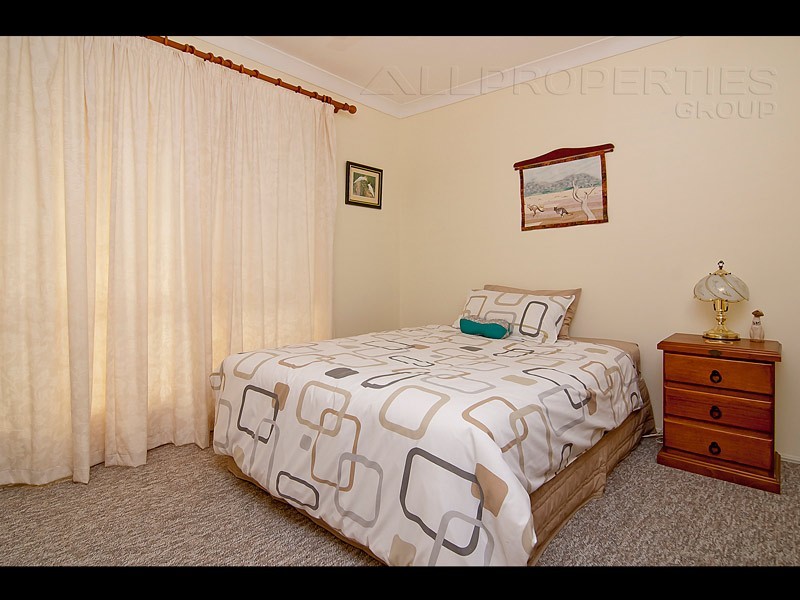 16 Foxdale Court, Waterford West QLD 4133