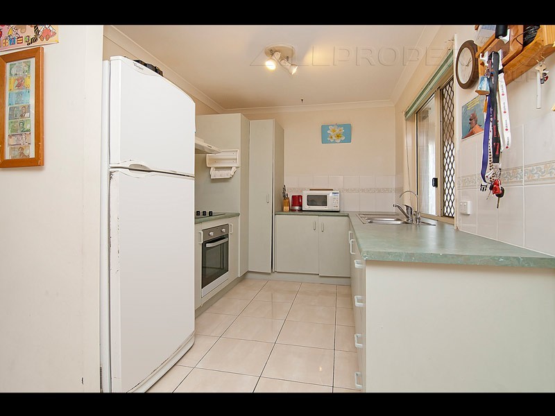 18 GEANEY BOULEVARD, Crestmead QLD 4132
