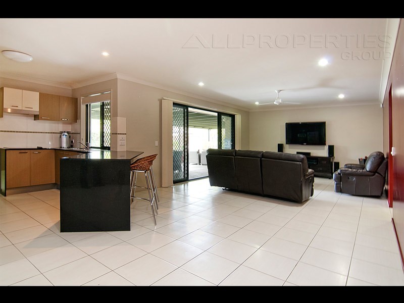 25 Freshwater Drive, Berrinba QLD 4117