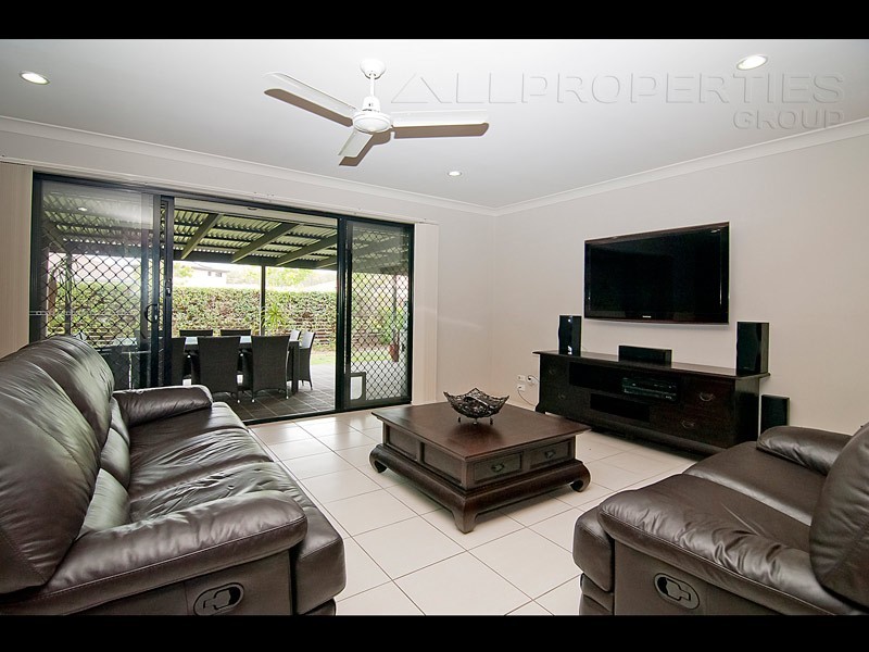 25 Freshwater Drive, Berrinba QLD 4117