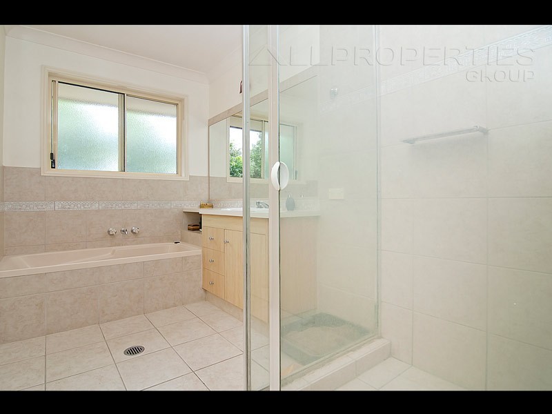 57 Glasshouse Cres, Forest Lake QLD 4078