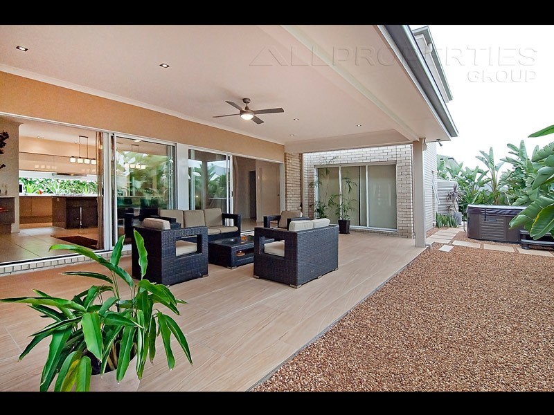 91 Parkwood Drive, Heathwood QLD 4110