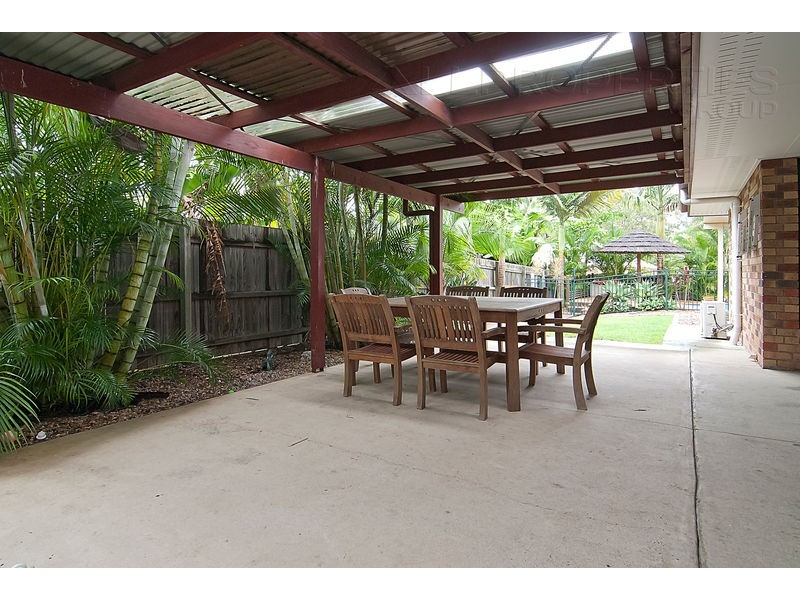 9 Scarlet Place, Forest Lake QLD 4078