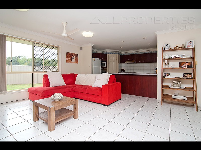 2 Blaxland Place, Drewvale QLD 4116