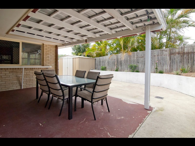 2 Blaxland Place, Drewvale QLD 4116