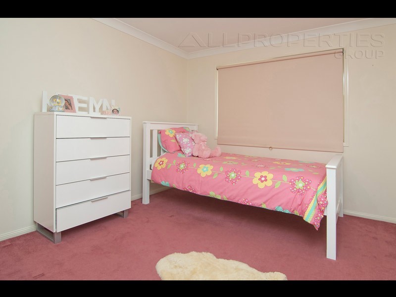 2 Blaxland Place, Drewvale QLD 4116