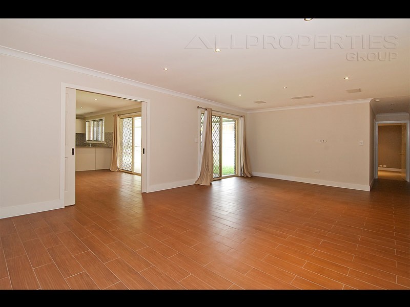 132 Penson Street, Stretton QLD 4116