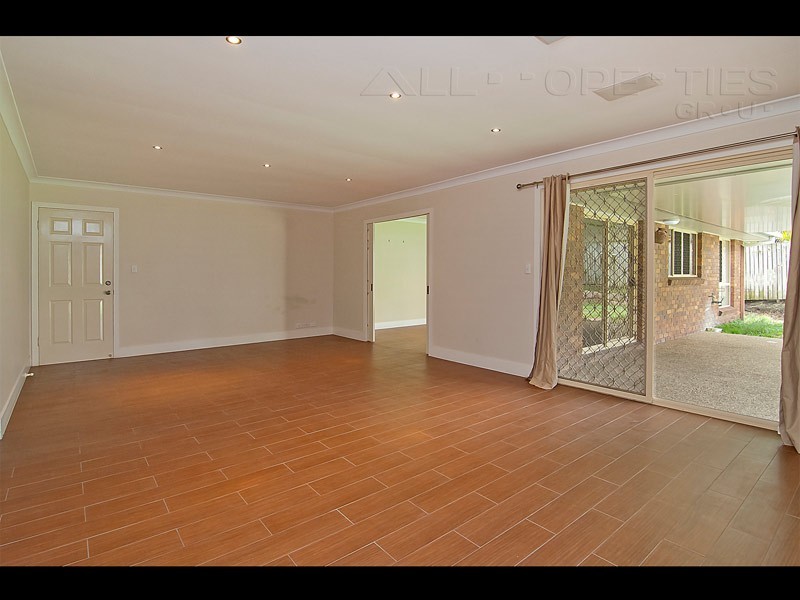 132 Penson Street, Stretton QLD 4116