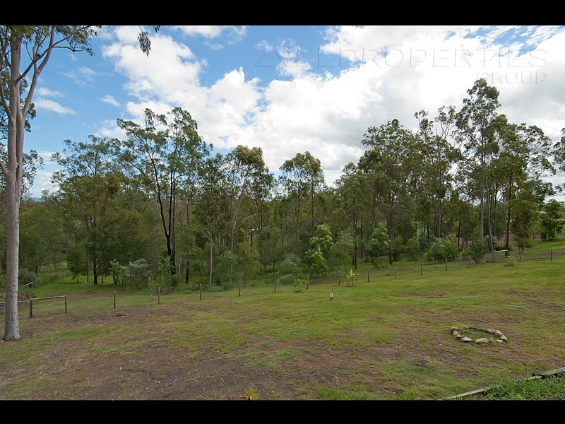 7-11 Cedarwood Close, Woodhill QLD 4285