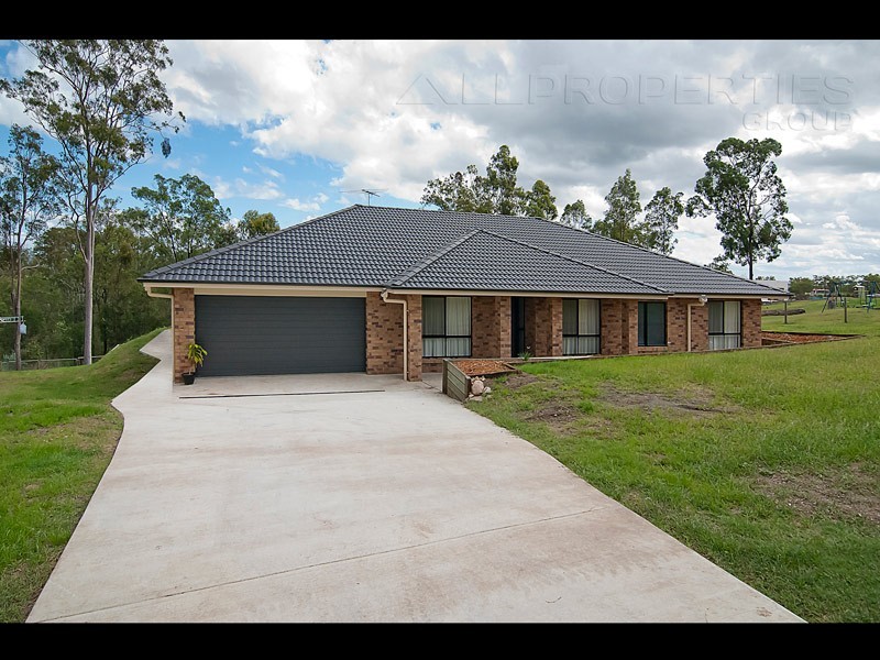 7-11 Cedarwood Close, Woodhill QLD 4285