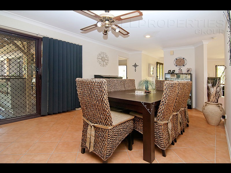 12 Rundell St, Crestmead QLD 4132