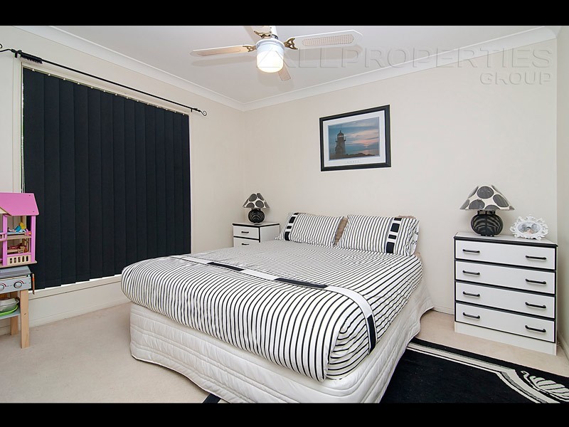12 Rundell St, Crestmead QLD 4132