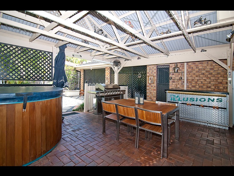 12 Rundell St, Crestmead QLD 4132