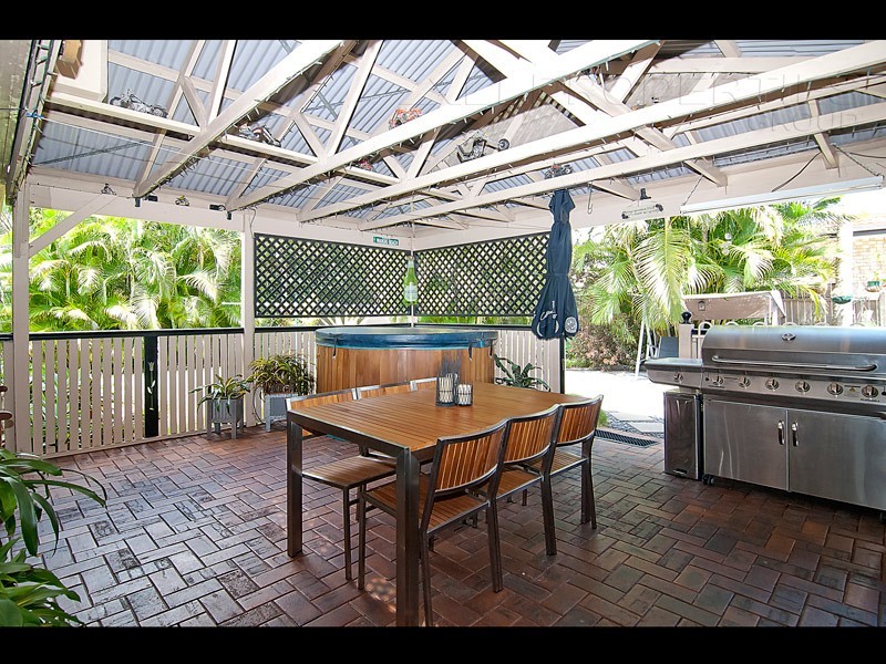 12 Rundell St, Crestmead QLD 4132