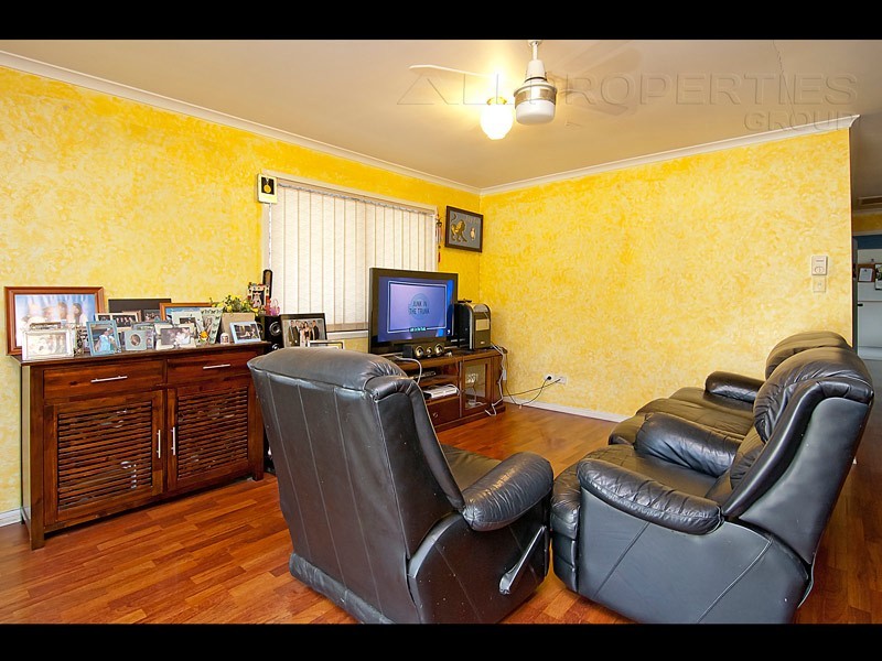 6 Connell St, Gailes QLD 4300