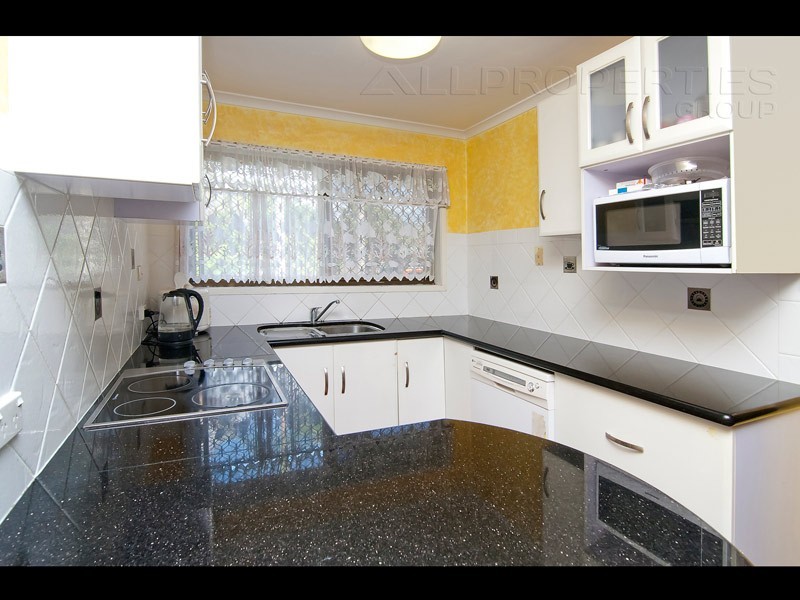 6 Connell St, Gailes QLD 4300