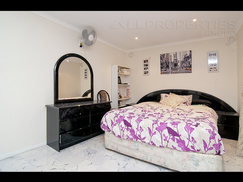 6 Connell St, Gailes QLD 4300