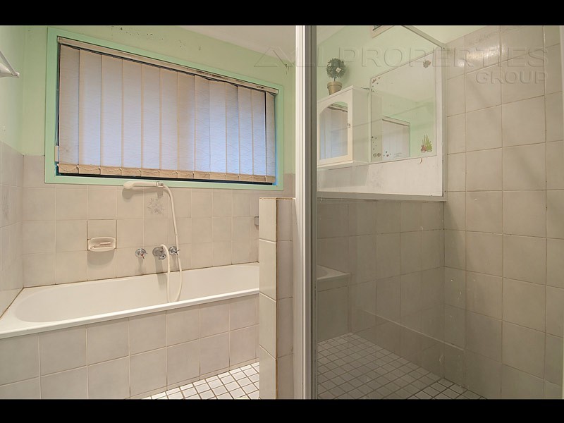 6 Connell St, Gailes QLD 4300