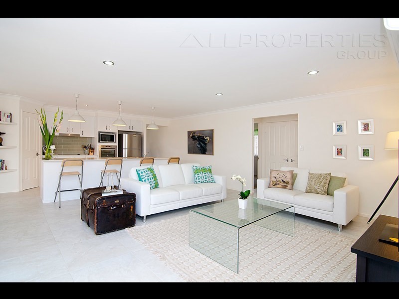 24 Colebrook Crescent, Doolandella QLD 4077