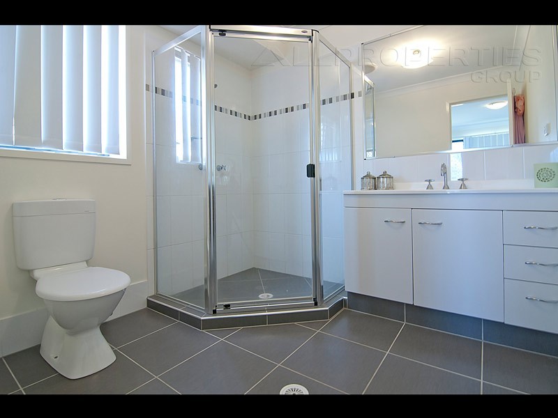 24 Colebrook Crescent, Doolandella QLD 4077