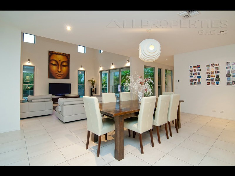 16 Katinka Cct, Coomera Waters QLD 4209