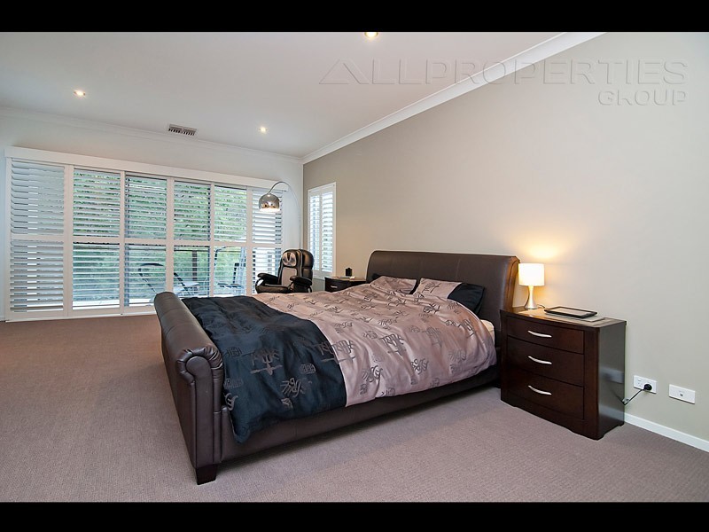16 Katinka Cct, Coomera Waters QLD 4209