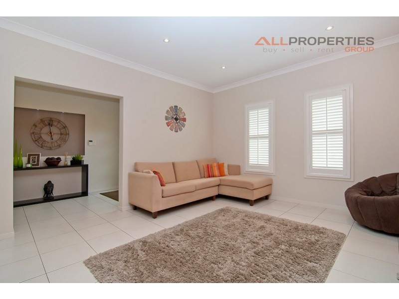 10 Watergum Street, Heathwood QLD 4110