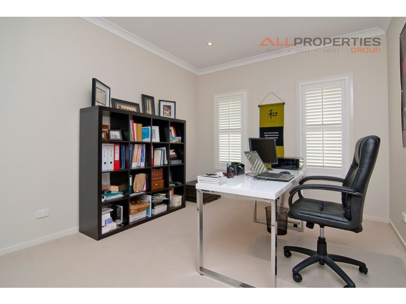 10 Watergum Street, Heathwood QLD 4110