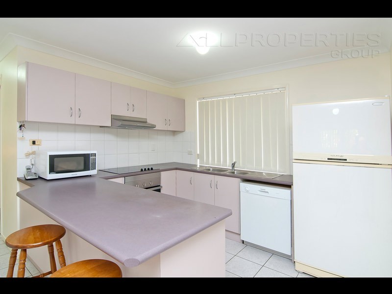 25 Benbek Cct, Sunnybank Hills QLD 4109