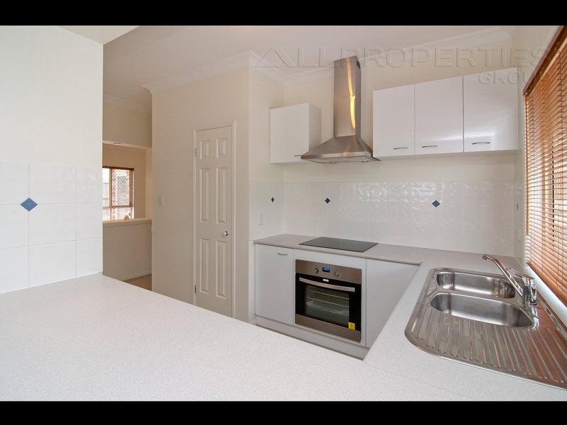 63 Cascade Drive, Forest Lake QLD 4078