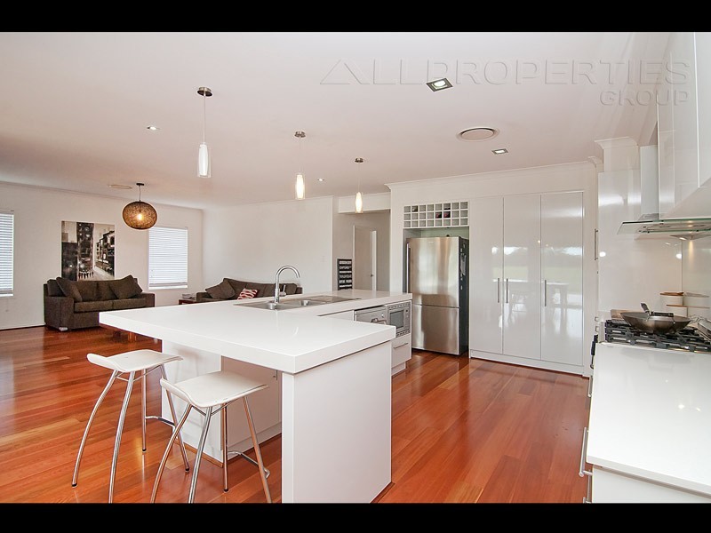 73-75 St Jude Circuit, Jimboomba QLD 4280