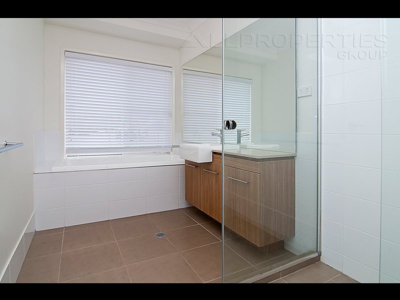 73-75 St Jude Circuit, Jimboomba QLD 4280