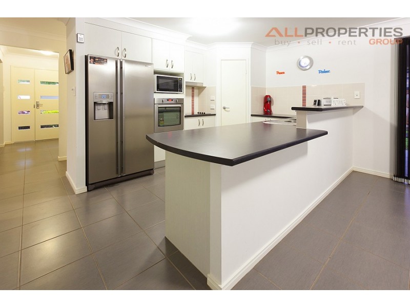 139 Bush Tucker Rd, Berrinba QLD 4117