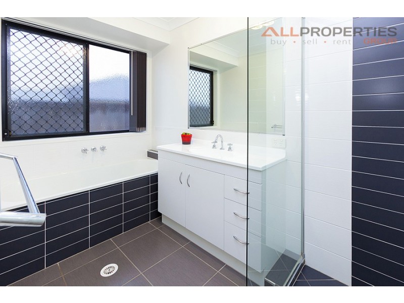 139 Bush Tucker Rd, Berrinba QLD 4117