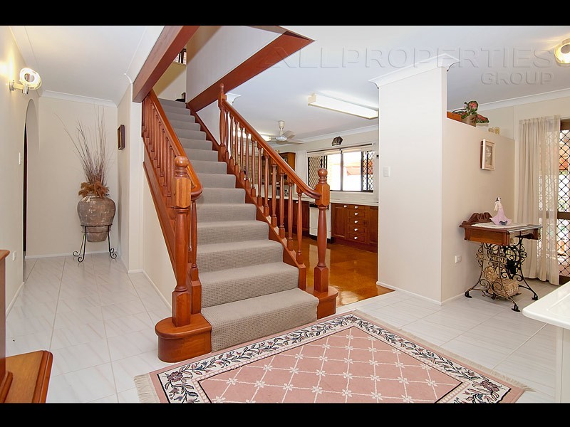 4 Aland Court, Brassall QLD 4305