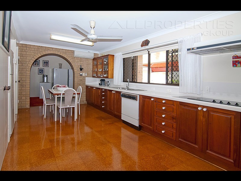 4 Aland Court, Brassall QLD 4305