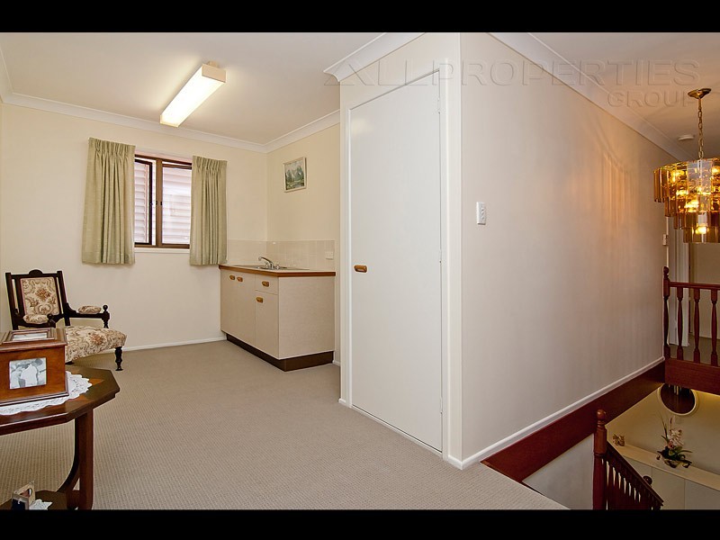 4 Aland Court, Brassall QLD 4305