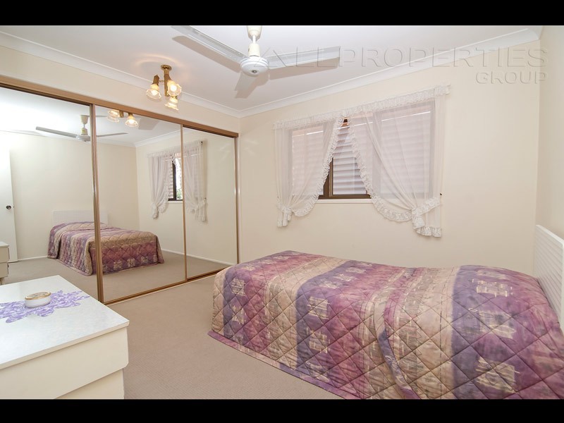 4 Aland Court, Brassall QLD 4305