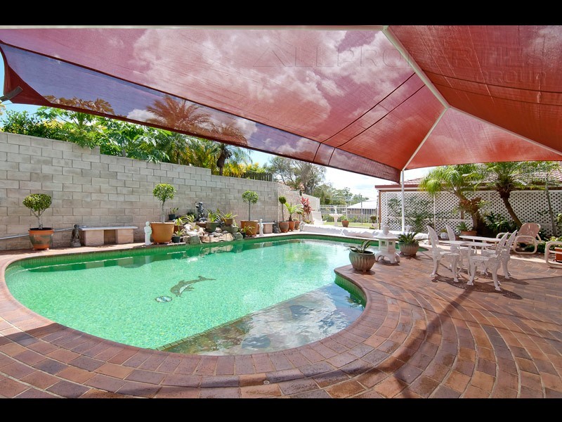 4 Aland Court, Brassall QLD 4305